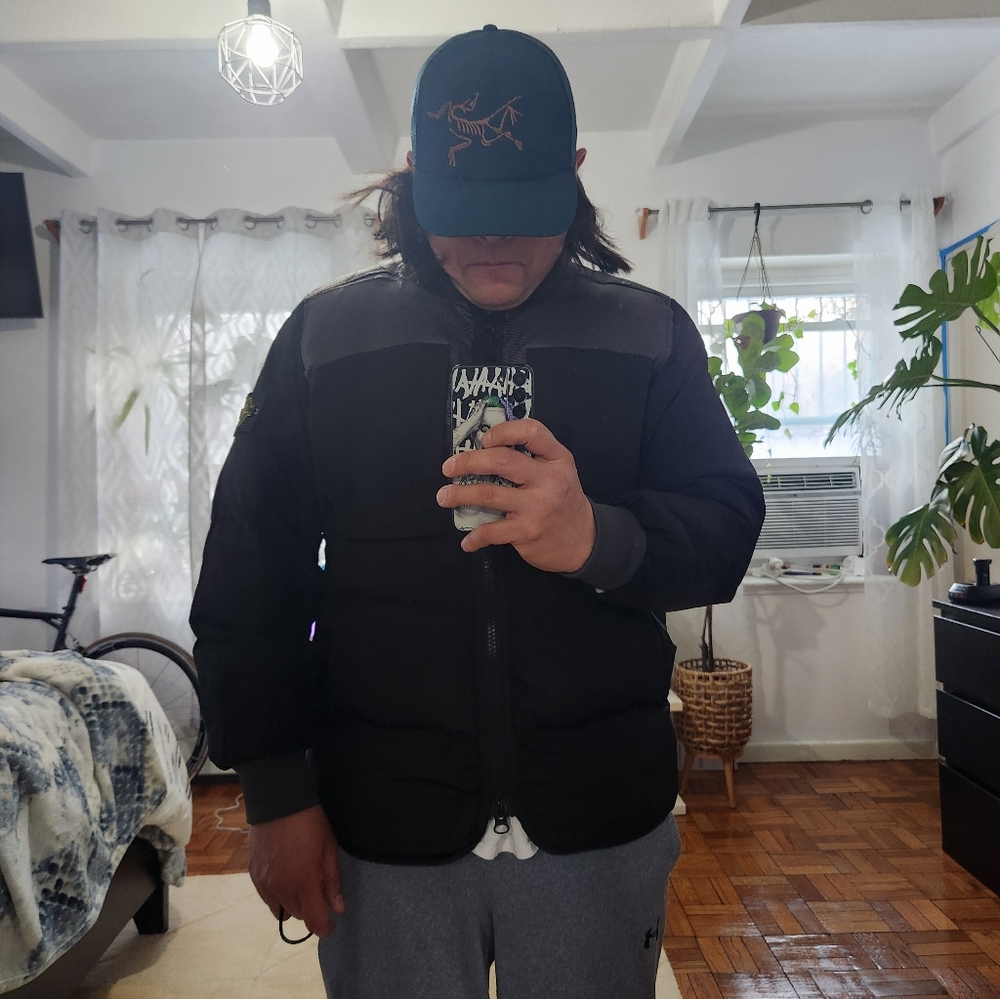 Stone Island Black and Gray Jacket - Picture 2 of 9